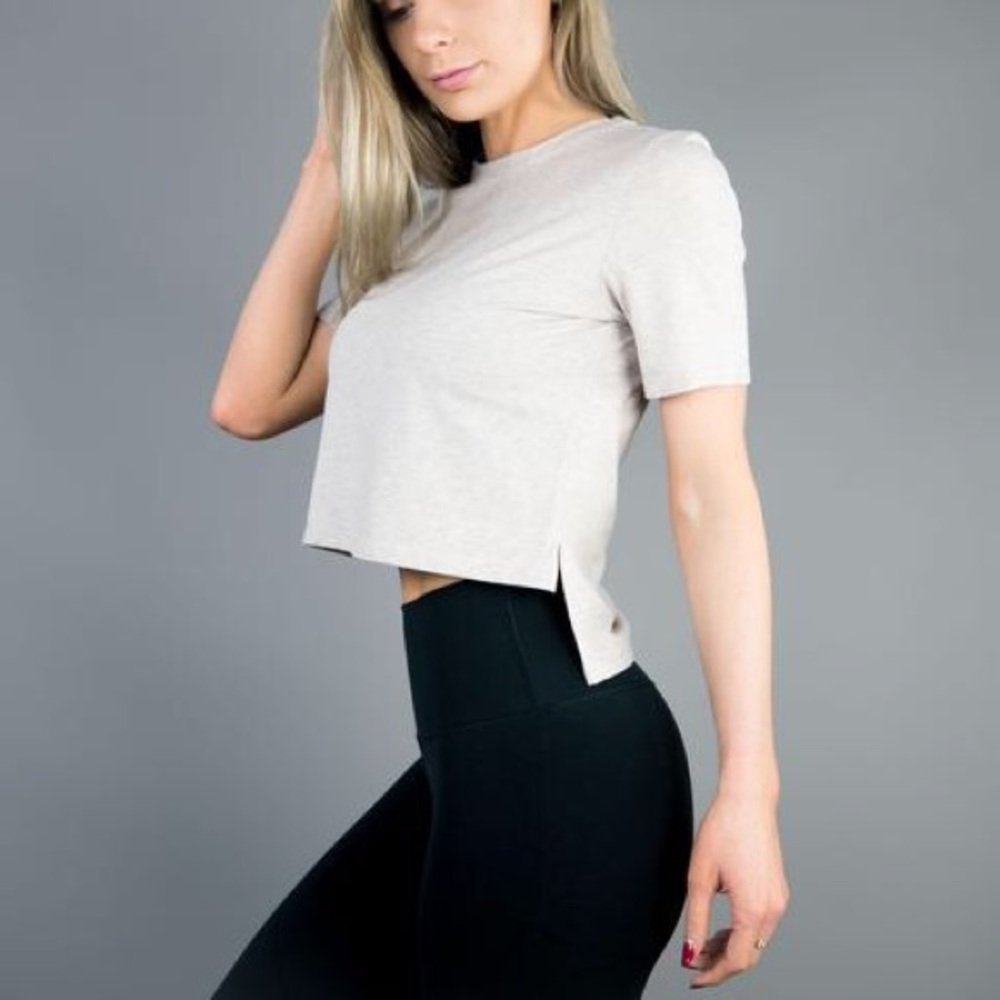 Alphalete Women’s Hi Lo Crop - Taupe